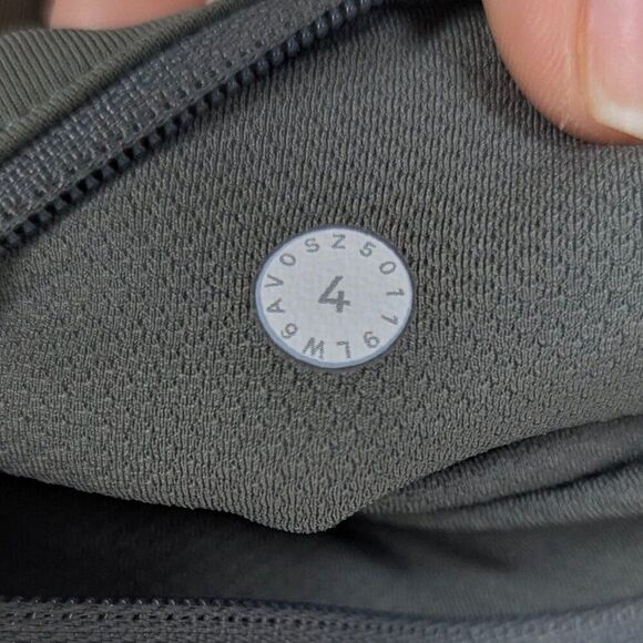 Lululemon | Green Pace Rival Crop Leggings 22" Size 4 - Picture 8 of 9